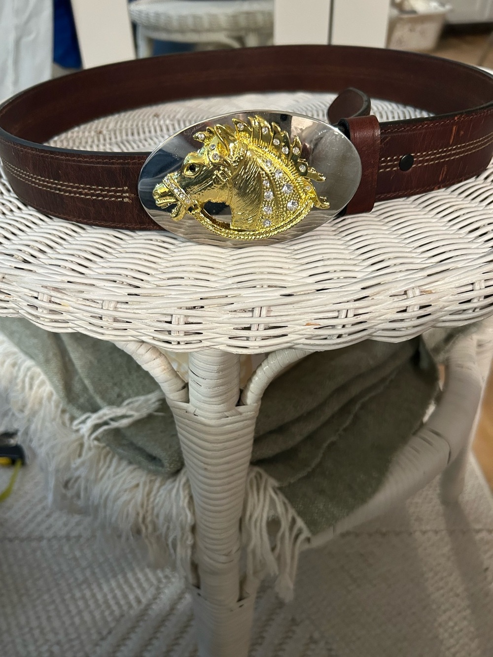 Unisex Western Genuine Leather Belt 45" – Horse Head Buckle